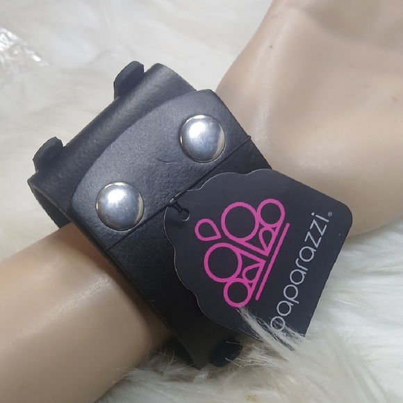 Paparazzi Black Bracelet with Silver Details Urban And Rock Unisex - Picture 3 of 8